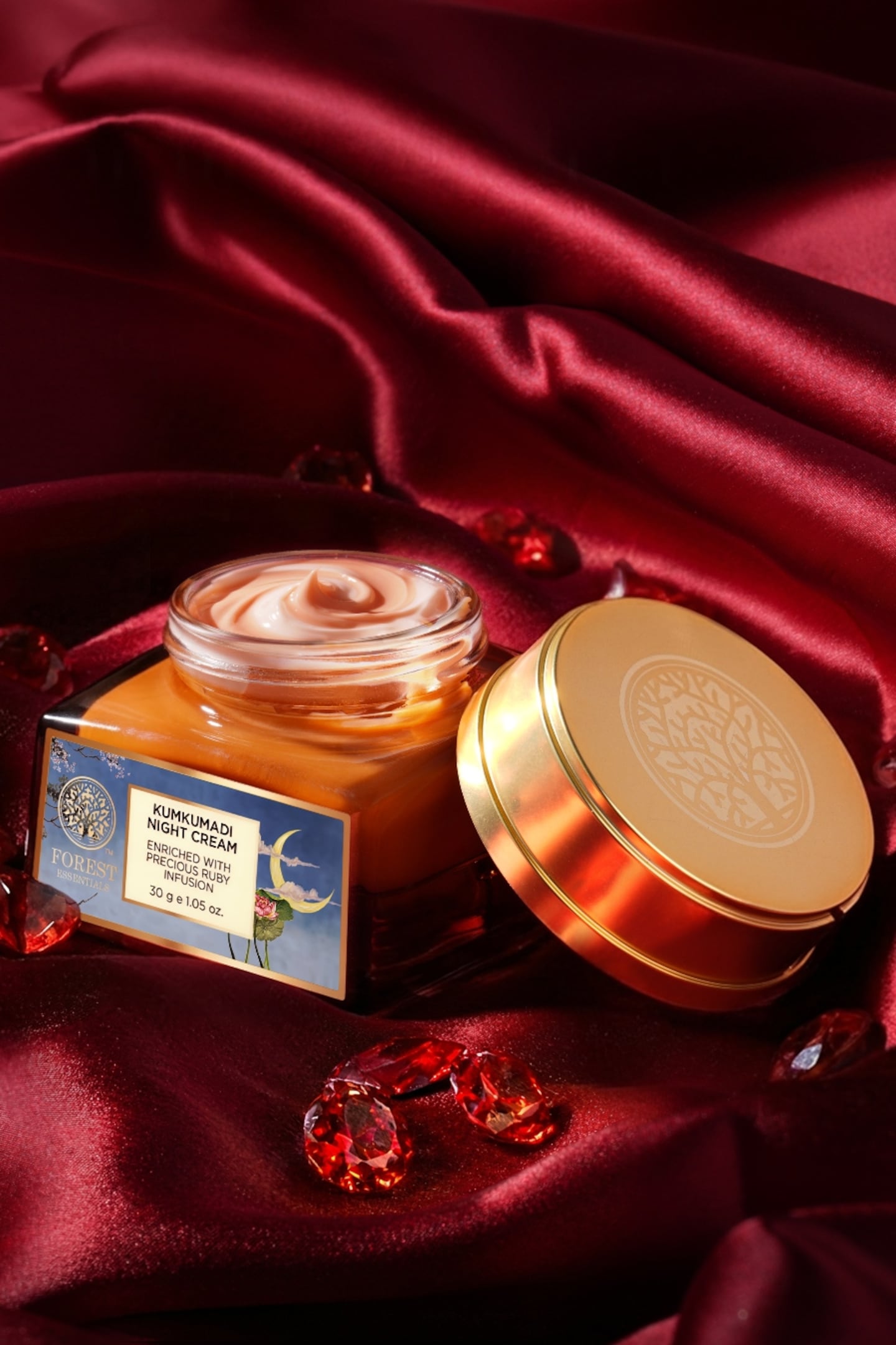 A jar of moisturiser